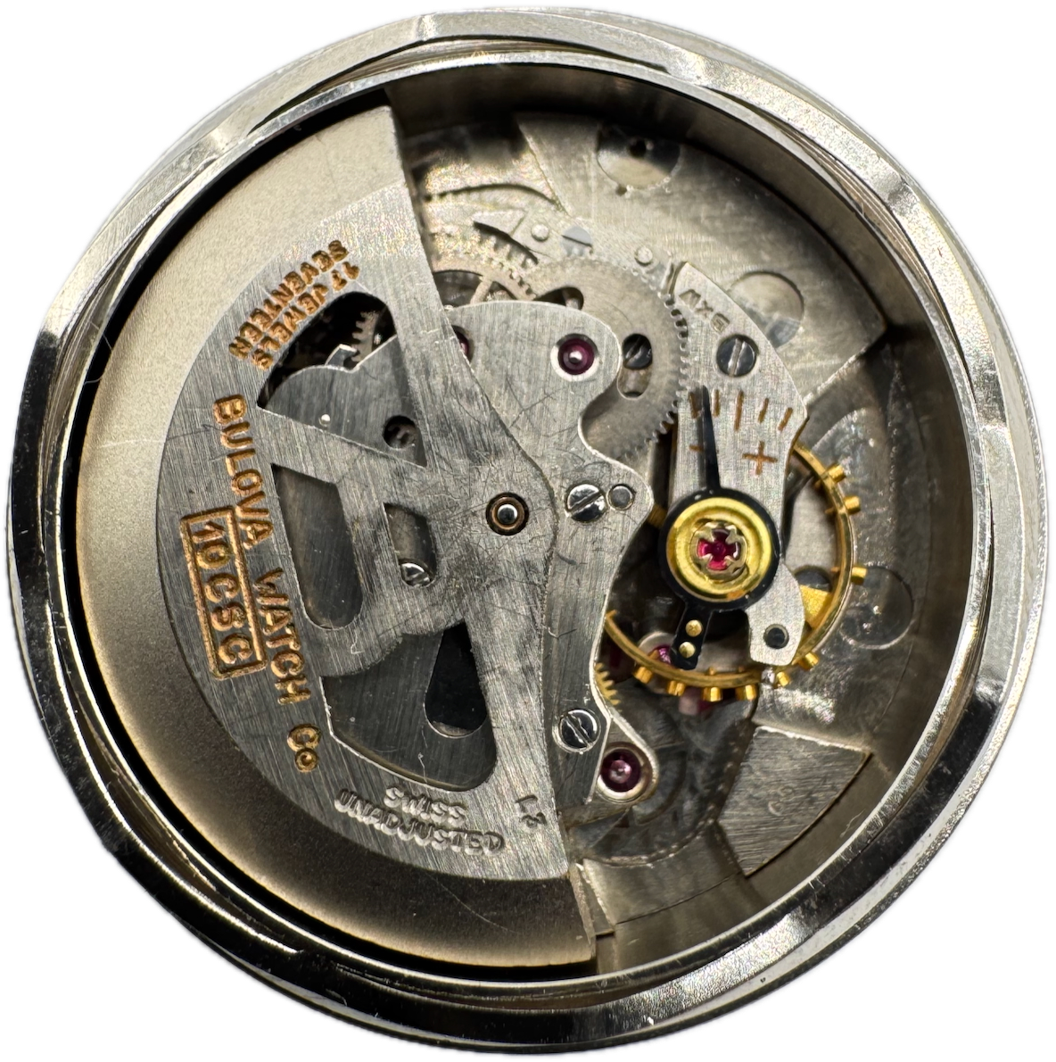 Vintage 29mm Bulova Yellow Arrowhead Automatic Men's Wristwatch Movement 10 CSC