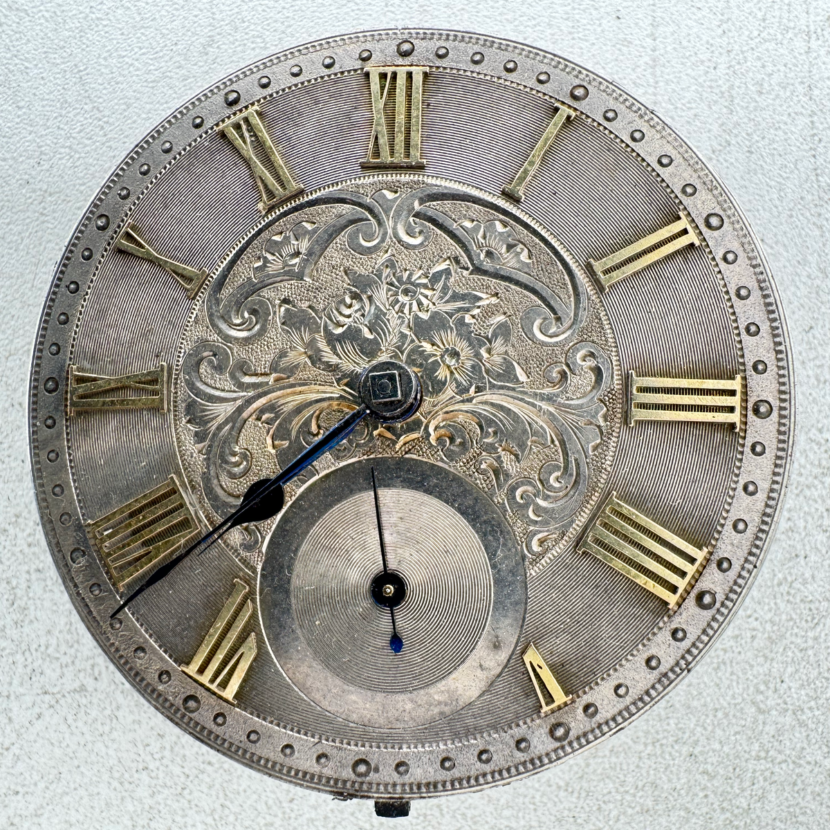 Unbranded Metallic Fancy Dial