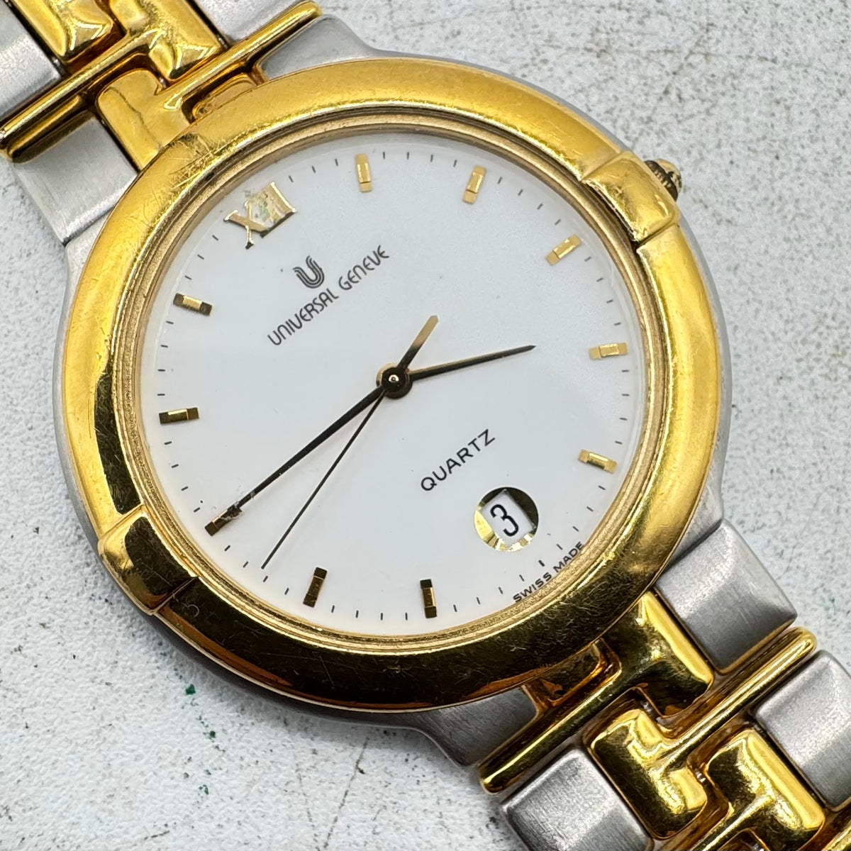 Universal Geneve Date Two Tone 2.218.0.0.30