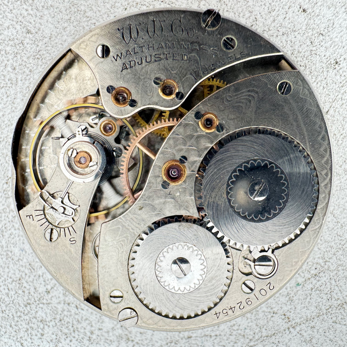 Antique 12s 1915 Waltham 17 Jewel Mechanical Pocket Watch Movement 235 USA