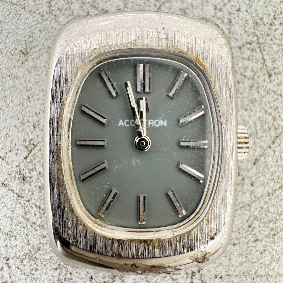 Vintage 21.5mm 1973 Accutron Men's Tuning Fork Wristwatch 221 Gold Plated