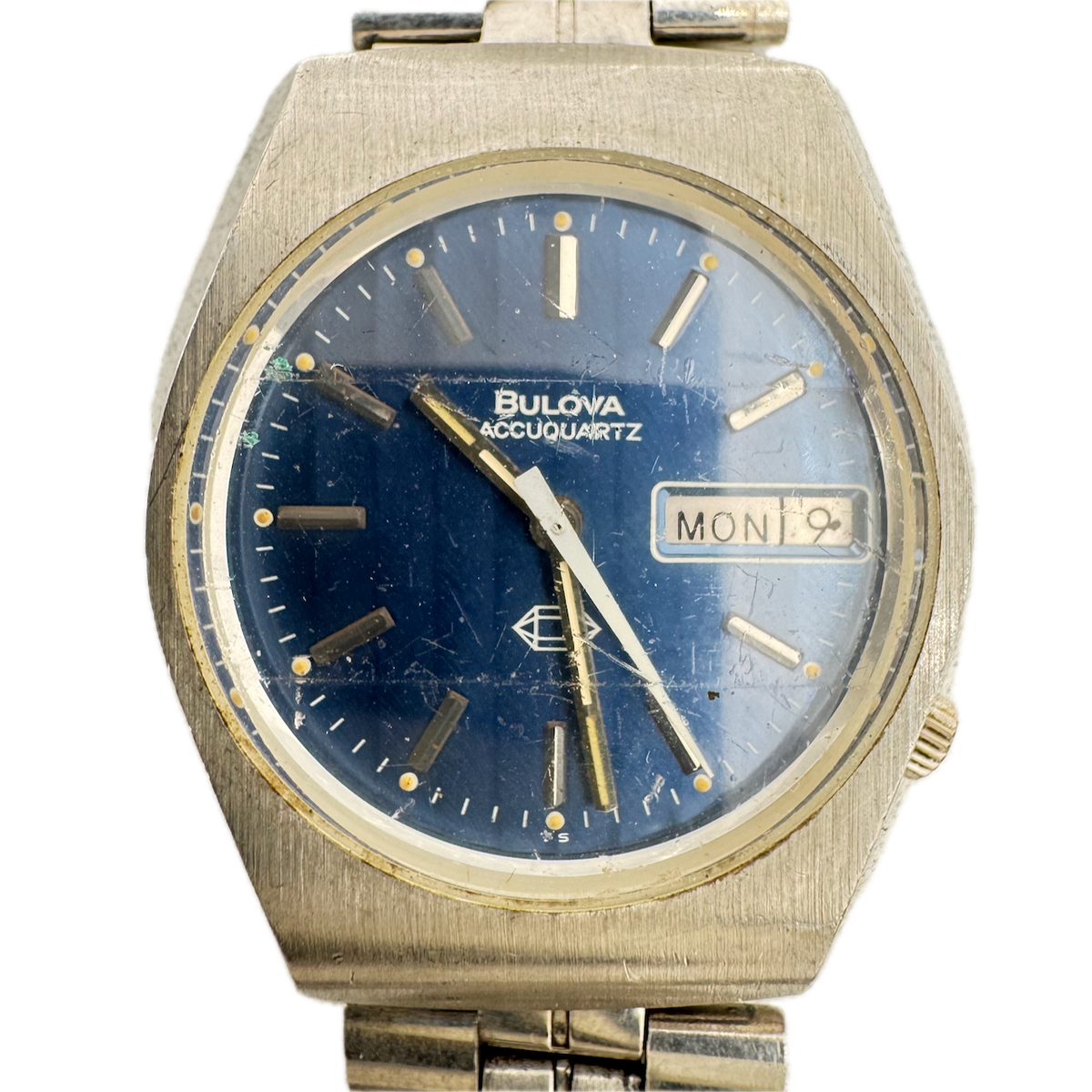 Vintage 37mm Accuquartz 3192 Day Date Men's Tuning Fork Wristwatch 2242 Steel