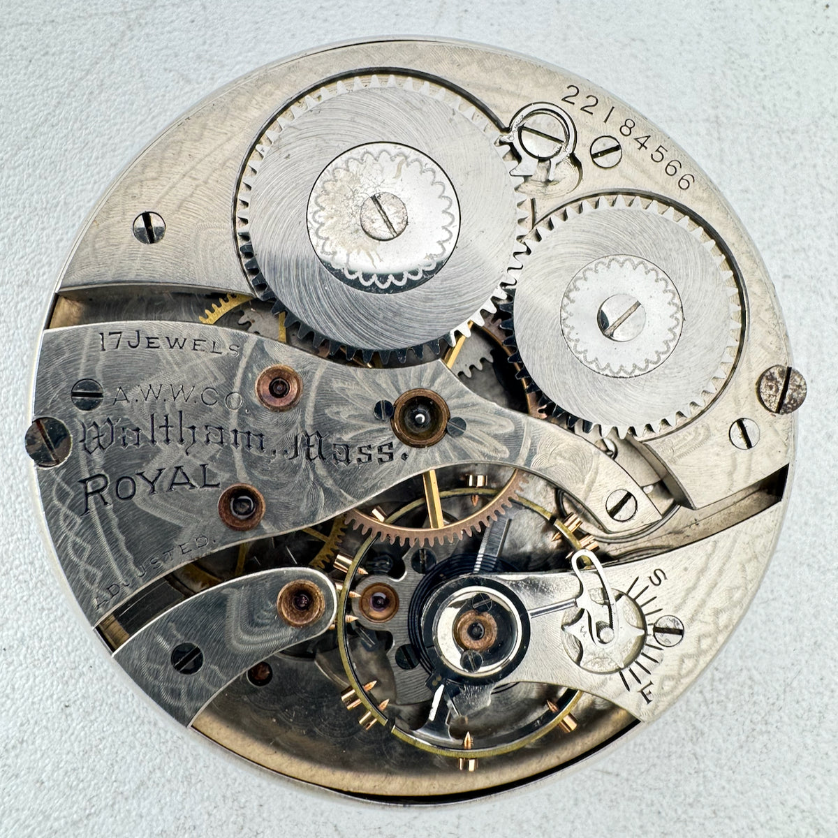 Antique 12s 1918 Waltham Mechanical Open Face Pocket Watch Movement Royal USA