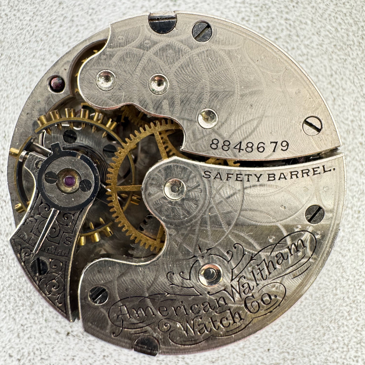 Antique 0s 1898 Waltham 15 Jewel Hunter Pocket Watch Movement Seaside USA