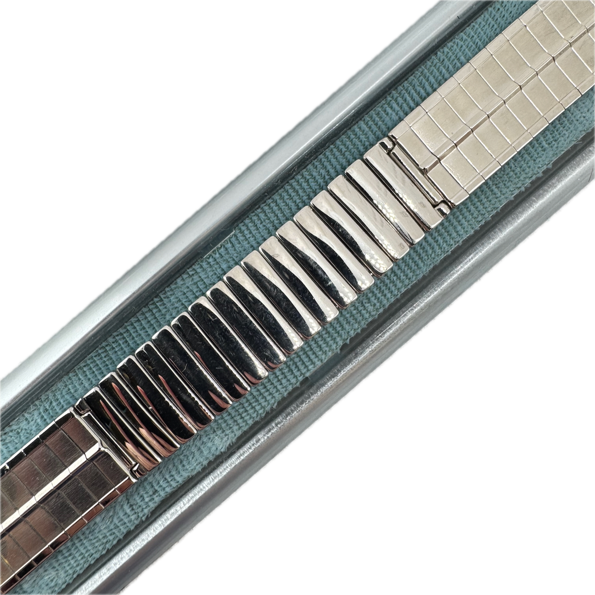 JB Champion Half Stretch